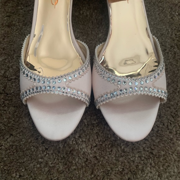 🗼 Gorgeous Pumps with Rhinestone - Picture 9 of 12